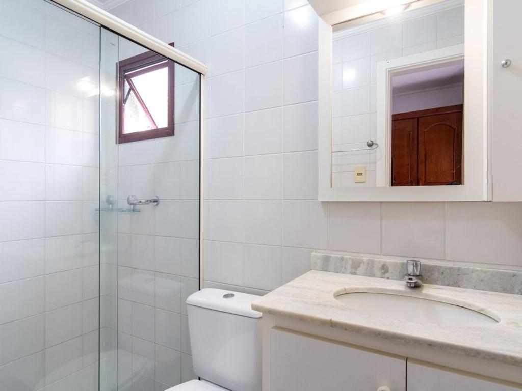 Apartamento Espacoso Com Ar Condicionado E Wi-Fi, A 100 Metros Da Praia - Edificio Estoril Ubatuba Εξωτερικό φωτογραφία